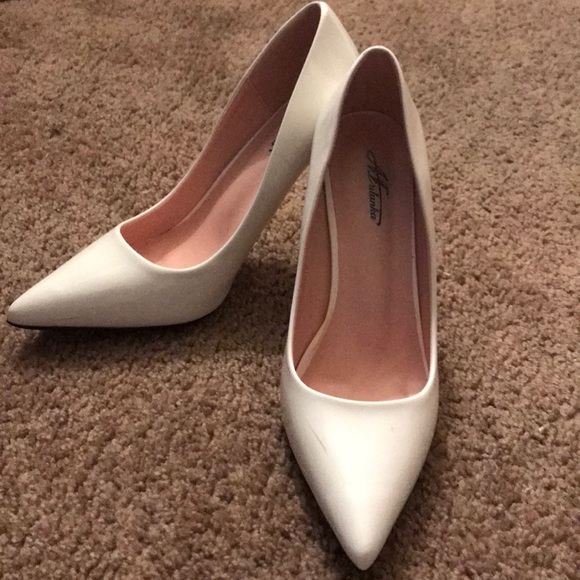 Mulanka heels - Picture 2 of 4